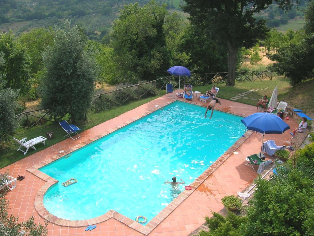 Agriturismo Podere Luchiano Amelia Buitenkant foto